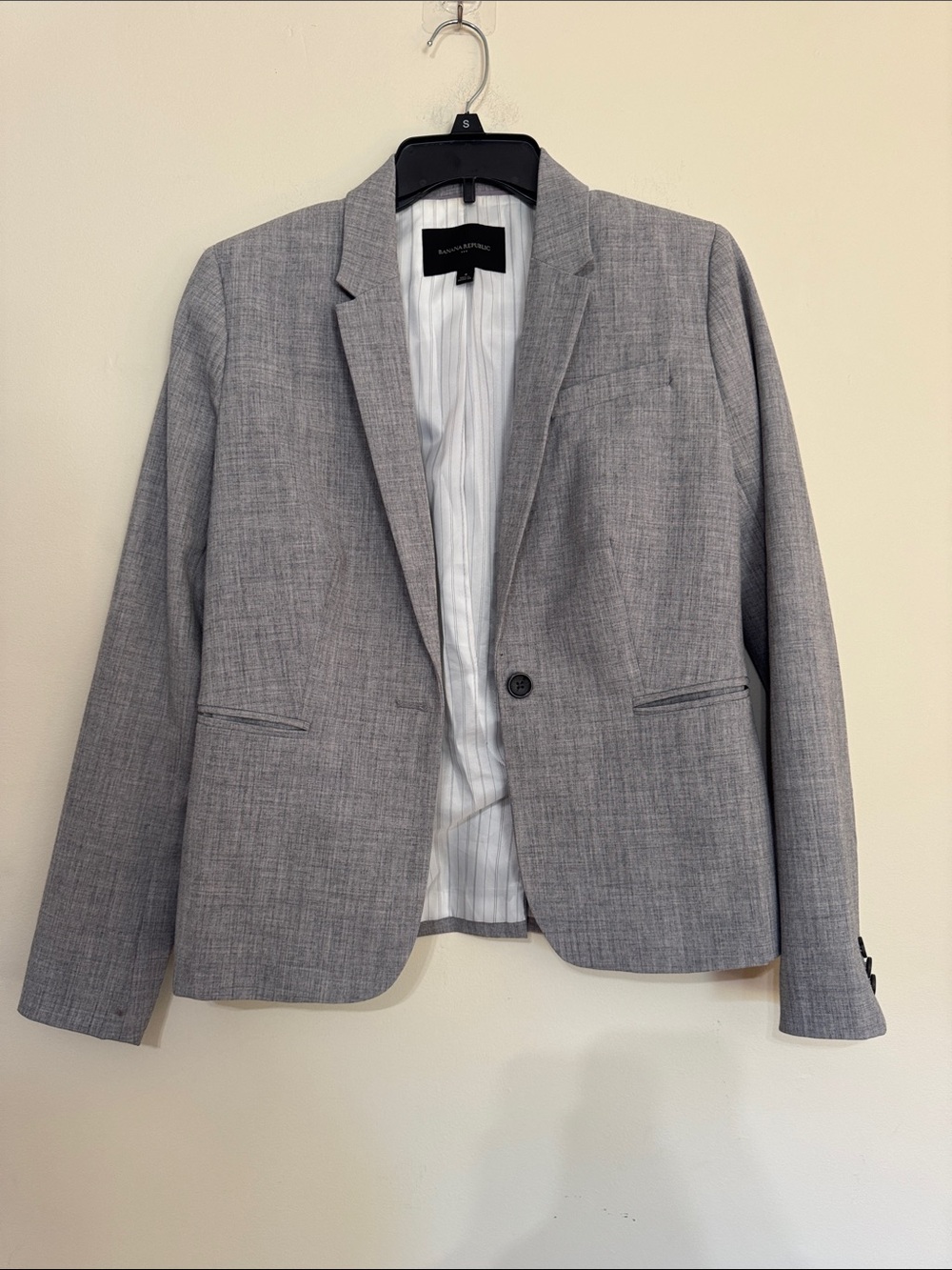 Banana Republic Light Gray Single-Button Blazer